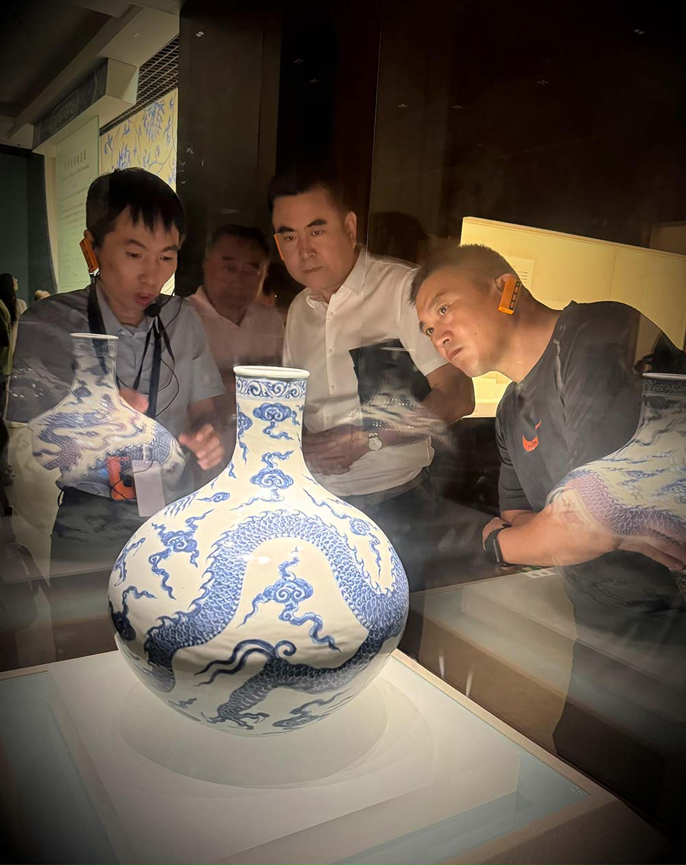 遼寧百年董氏隨同營口市區(qū)政協(xié)到沈陽參觀正風(fēng)肅紀(jì)反腐展覽，視覺盛宴+心靈洗禮！ 